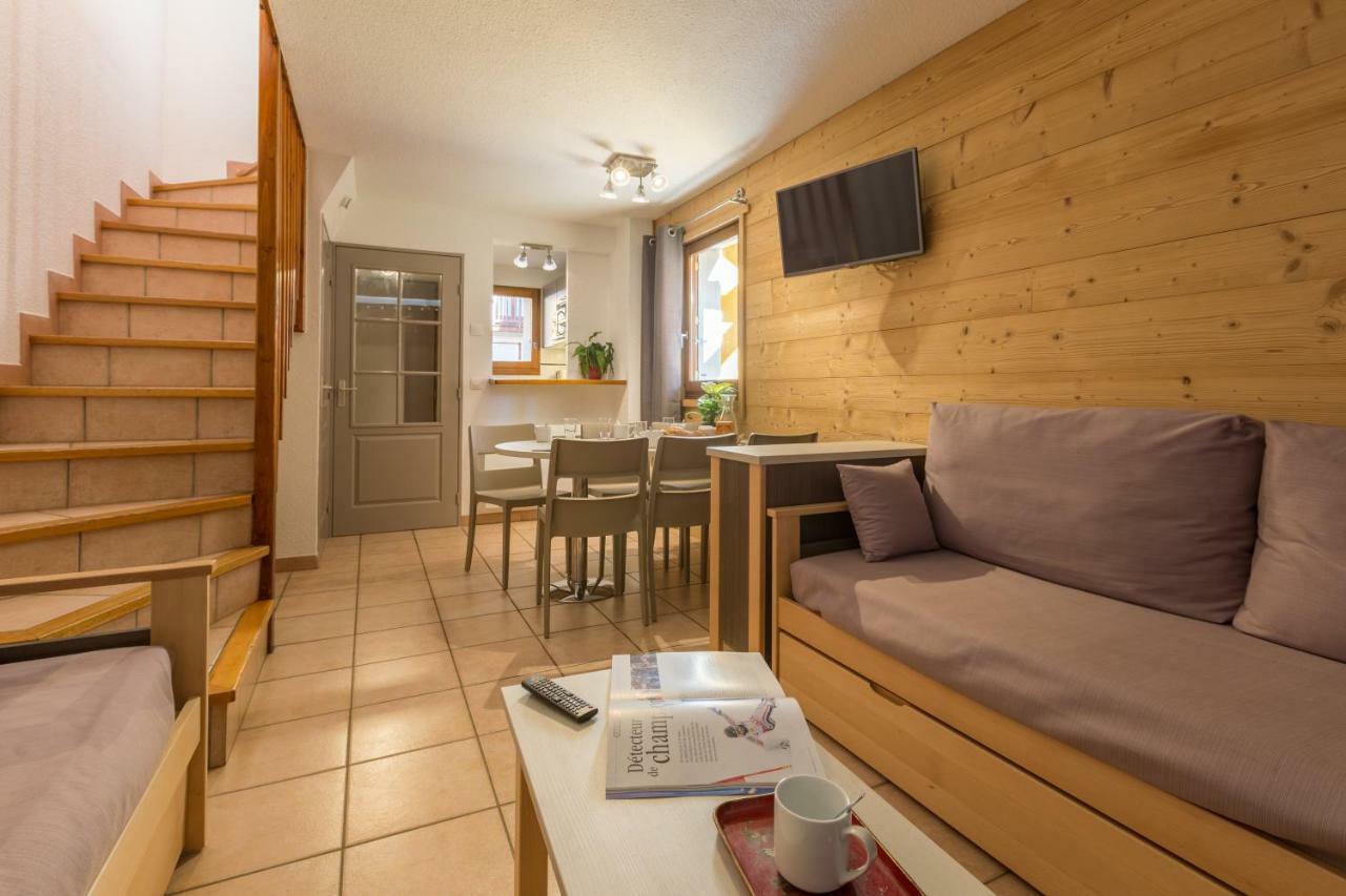 לה סאל-לס-אלפ Les Chalets Du Jardin Alpin מראה חיצוני תמונה